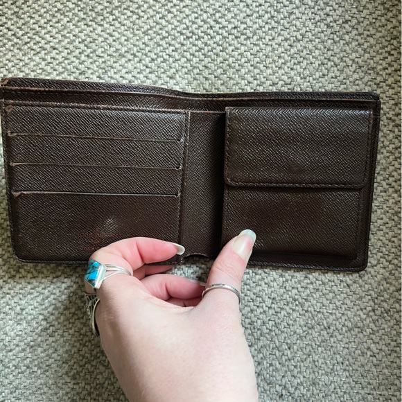 Louis Vuitton Wallet - Picture 2 of 9